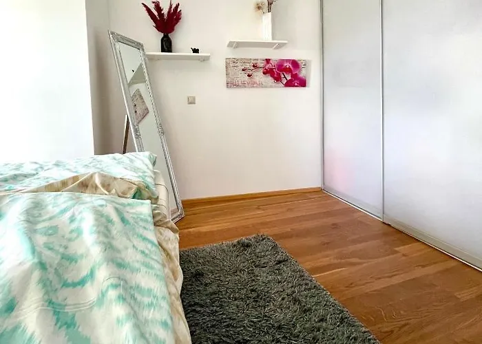 Una * Vienna